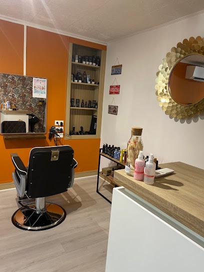Le Salon De Maeva, Salon de Coiffure à Pujols