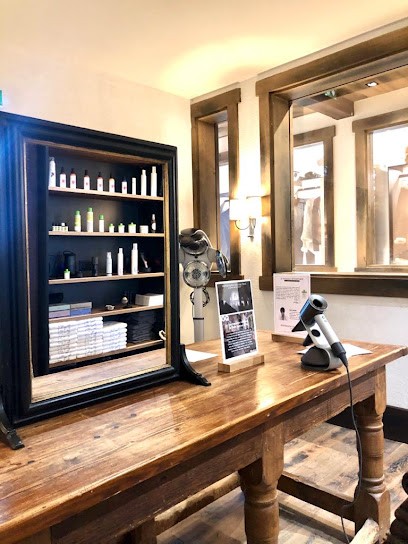 Christophe Nicolas Biot Maison de Coiffure, Salon de Coiffure à Val-d'Isère