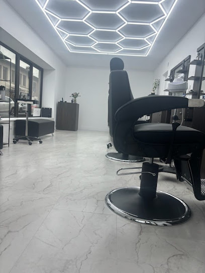 La Barbière Aux Ciseaux D'argent Coiffeur à Saint-Geniès-Bellevue