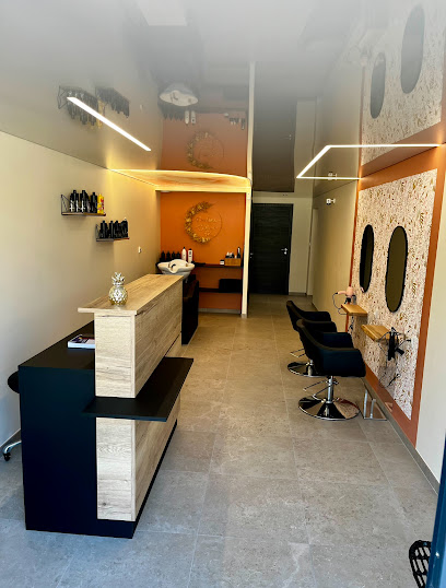 Pauline Coiffure Coiffeur à Gilley