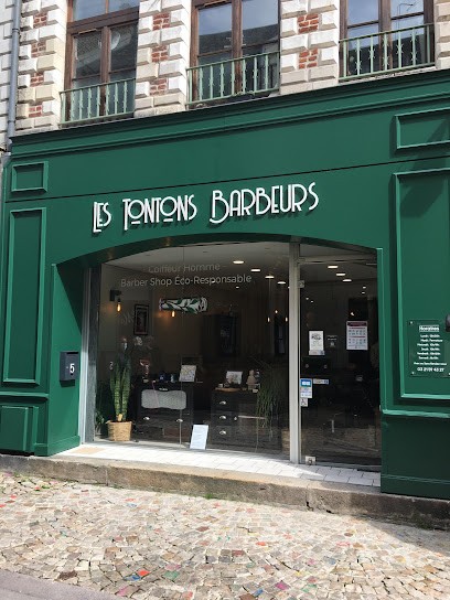 LES TONTONS BARBEURS, Barbier à Arras