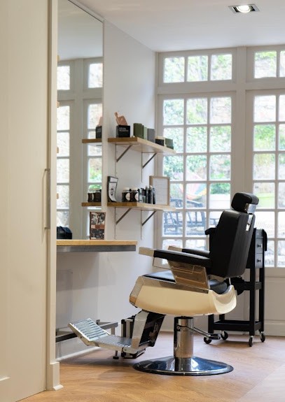 Wassim BRIAND COIFFURE, Salon de Coiffure à La Roche-sur-Yon