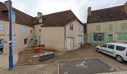 Colas Edith, Salon de Coiffure au Veurdre