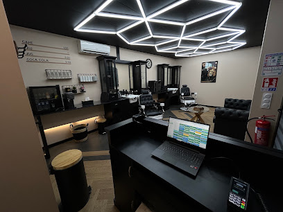 Edouard's - Le Barbier Au Béret Coiffeur à Montauban