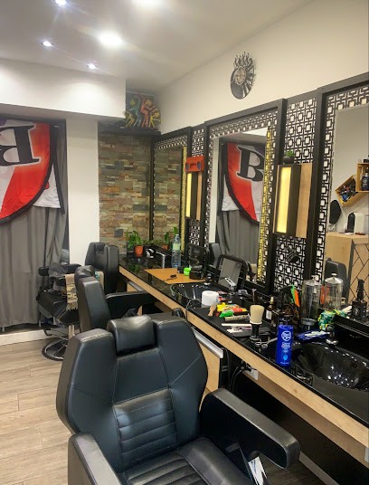 Barber Shop ,Salon De Coiffeur, Salon de Coiffure à Paris 08