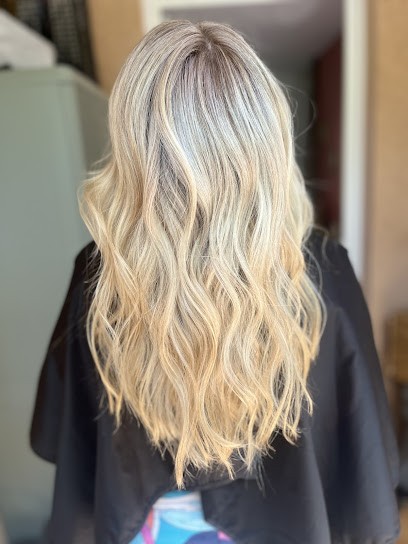 Melodie Hair Expert Colorist, Coiffeur à Domicile à Carqueiranne