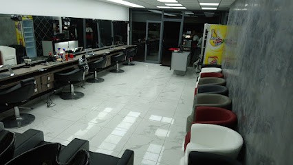 L'ARTISTE COIFFURE, Salon de Coiffure à Vénissieux