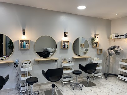 Le M Concept, Salon de Coiffure à Montsoult