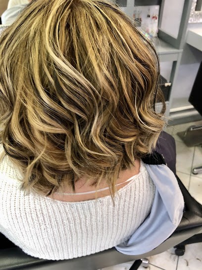Le Bar à Coupes D’Anita, Salon de Coiffure à Revigny-sur-Ornain