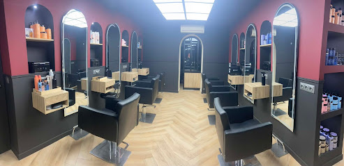 Maison Opale By Lucas Zakuri Coiffeur à Nîmes