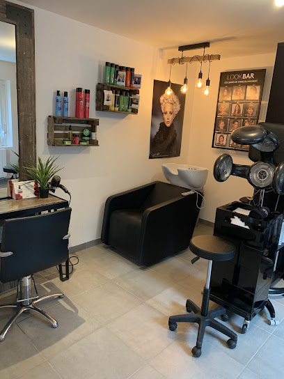L'atelier De Noémie, Coiffeur à Fins