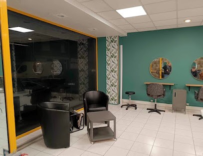 O Double Ciseaux, Salon de Coiffure à Merville