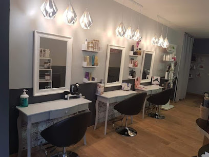 Style Et Tendance By Leslie, Coiffeur à Puimisson