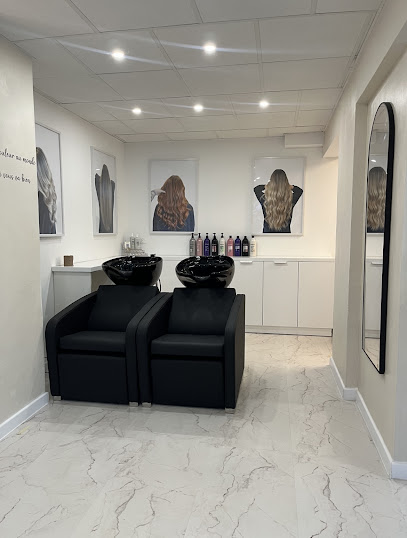 Le Pinceau Doré Coiffeur à Saint-Cyr-sur-Mer