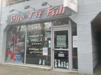 Byo Tif Full, Salon de Coiffure à Oloron-Sainte-Marie
