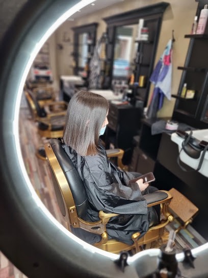 Mla Coiffure, Salon de Coiffure à Saint-Maximin-la-Sainte-Baume