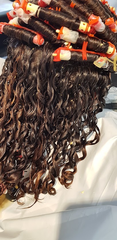 Tif 'Folie Vannary, Salon de Coiffure à Paris 13