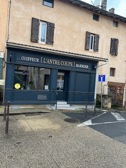 L'Antre Coupe Genay - Coiffeur / Barbier Pour Hommes, Salon de Coiffure à Genay