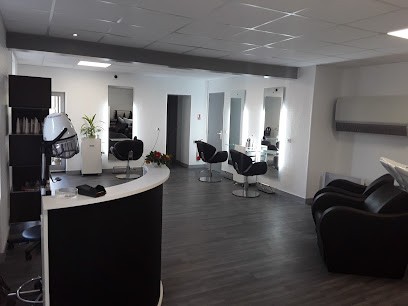MT Coiffure, Salon de Coiffure à Saint-Porchaire