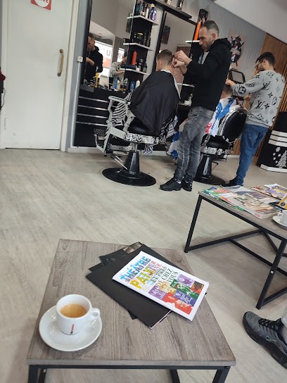 Les Ciseaux D'or, Salon de Coiffure à Migennes