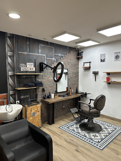 Fade Industrie Coiffeur à Soleymieu
