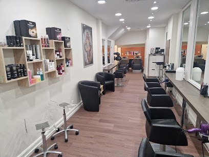Céline Coiffeur à Villeneuve-sur-Lot