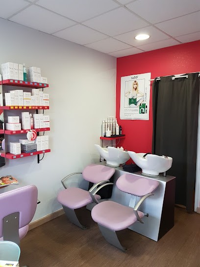 LA TÊTE AILLEURS, Salon de Coiffure au Theil-de-Bretagne