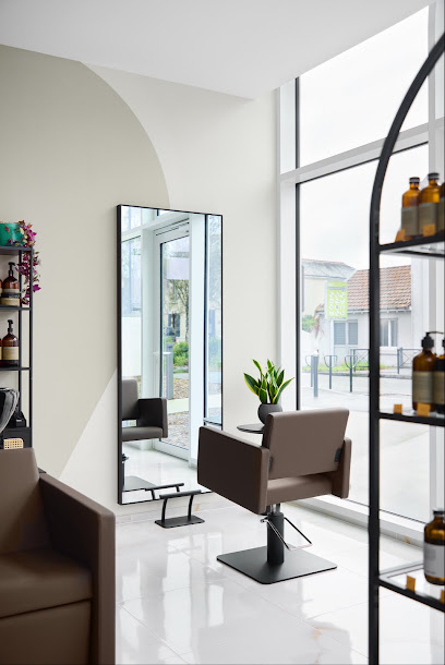 Omaï Hair - Head Spa Coiffeur à Nantes
