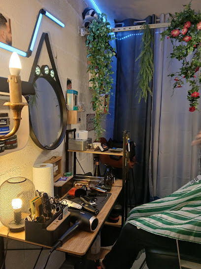 Kiki Barber Shop Coiffeur à Mennecy