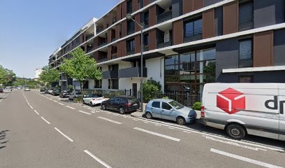Haircut And Makeup, Coiffeur à Domicile à Lyon 09