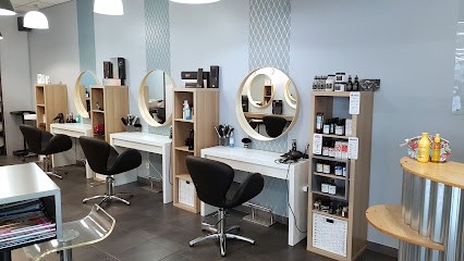 Ö Salon - Coiffeur Derval, Salon de Coiffure à Derval