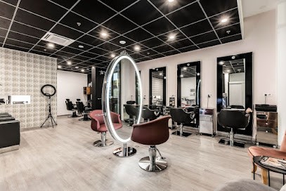 Addict Paris Coiffure, Salon de Coiffure à Sauveterre-de-Guyenne