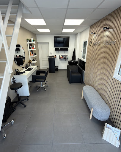 Le Petit Salon Coiffeur à Chirens