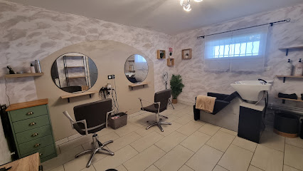 Le Coin D'aurélie Coiffeur à Montmirey-le-Château
