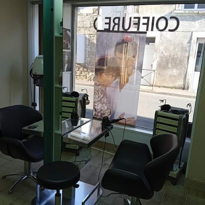 Turpin Denise, Salon de Coiffure à Savignac-les-Églises