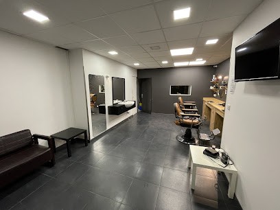 Amine Coiffure, Salon de Coiffure à Bayonne