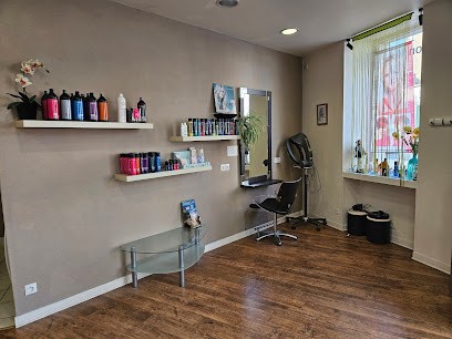 Le Temps D'une Coupe, Salon de Coiffure à Quelaines-Saint-Gault