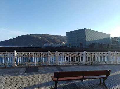 Larroque Angelique, Coiffeur à Domicile à Castelnaudary