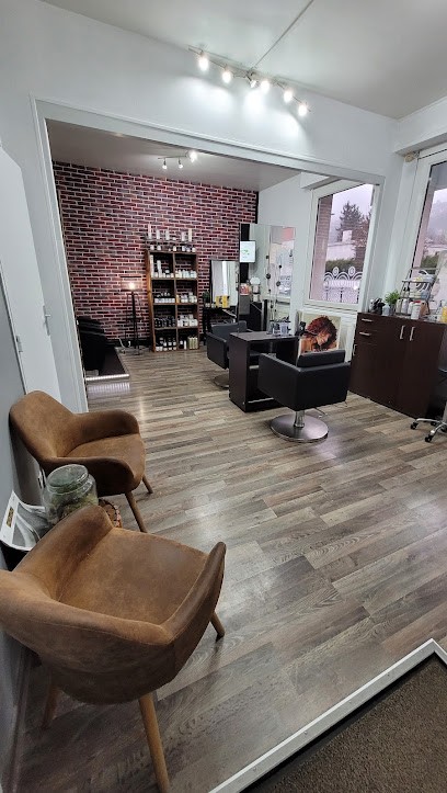 STUDIO 48, Salon de Coiffure à Laon