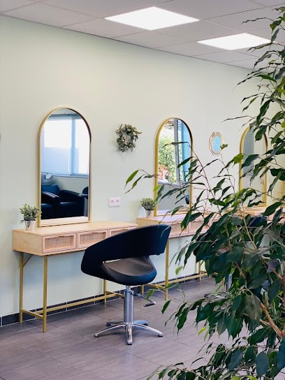 M Et Vous, Salon de Coiffure à Thézan-lès-Béziers