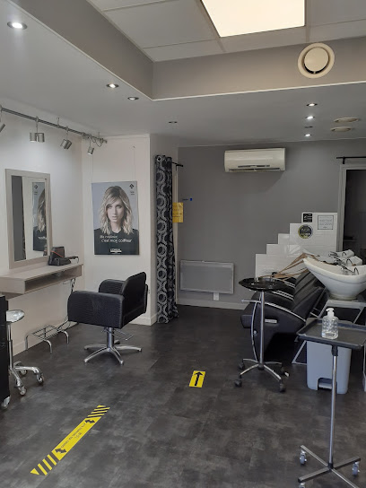 Evel In Coiffure Coiffeur à Cressensac-Sarrazac