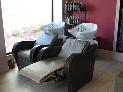 Angélie Coiffure, Salon de Coiffure à Saint-Amour