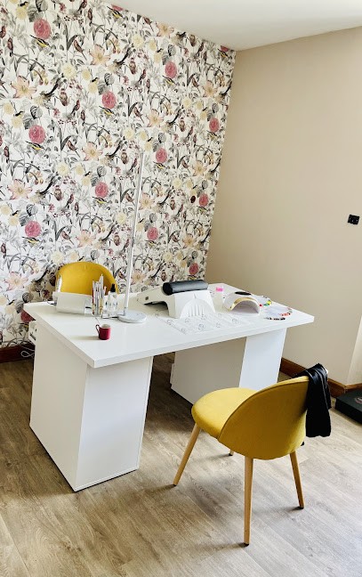 Histoire De Pl Hair, Salon de Coiffure à Jumilhac-le-Grand