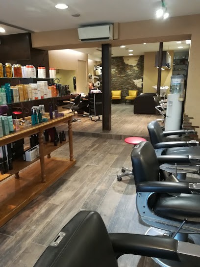 Nathalie Tiffeneau Coiffeur, Salon de Coiffure à Saint-Amand-Montrond