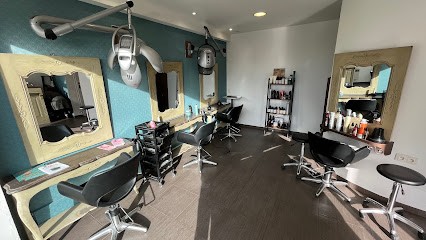 Atelier Coiffure, Salon de Coiffure à Charly