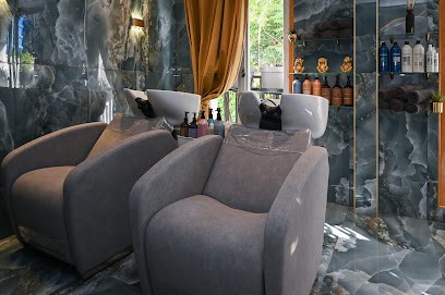 Salon De Coiffure Alexandra, Salon de Coiffure à Roquebrune-Cap-Martin