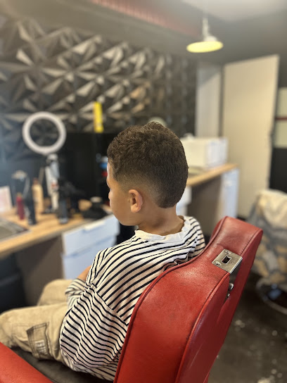 Garde Impérial Barber Shop, Barbier à Cestas