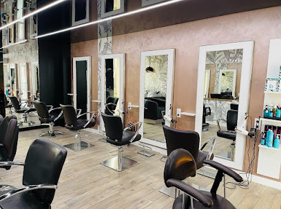 L'atelier Maiyana Coiffeur à Nesmy