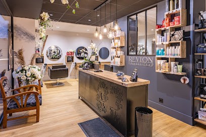 Aurore Coiffeur Styliste Visagiste, Barber, Salon de Coiffure à Lanvallay