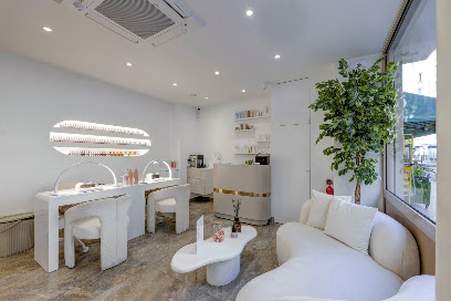Serenity Paris Coiffeur à Paris 17